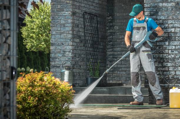 Best Patio and Deck Pressure Washing  in Marinette, WI